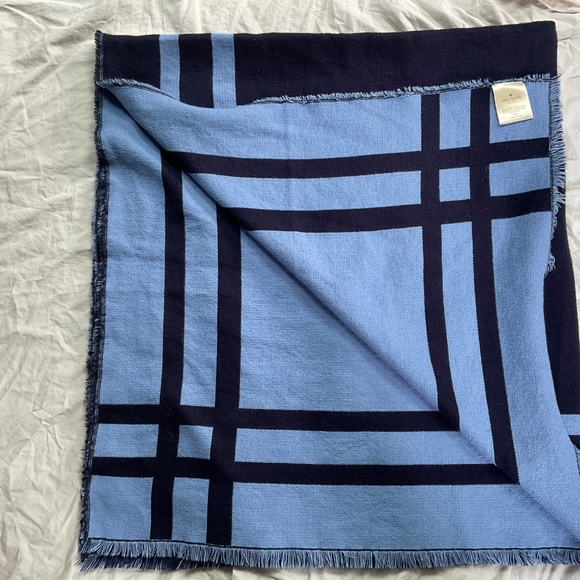 Reversible Kate Spade Throw 64” (66 with fringe) X 59” - Picture 3 of 5